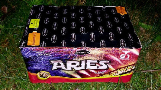 Baterie ARIES 81 focuri calibru Evantai Fireshow